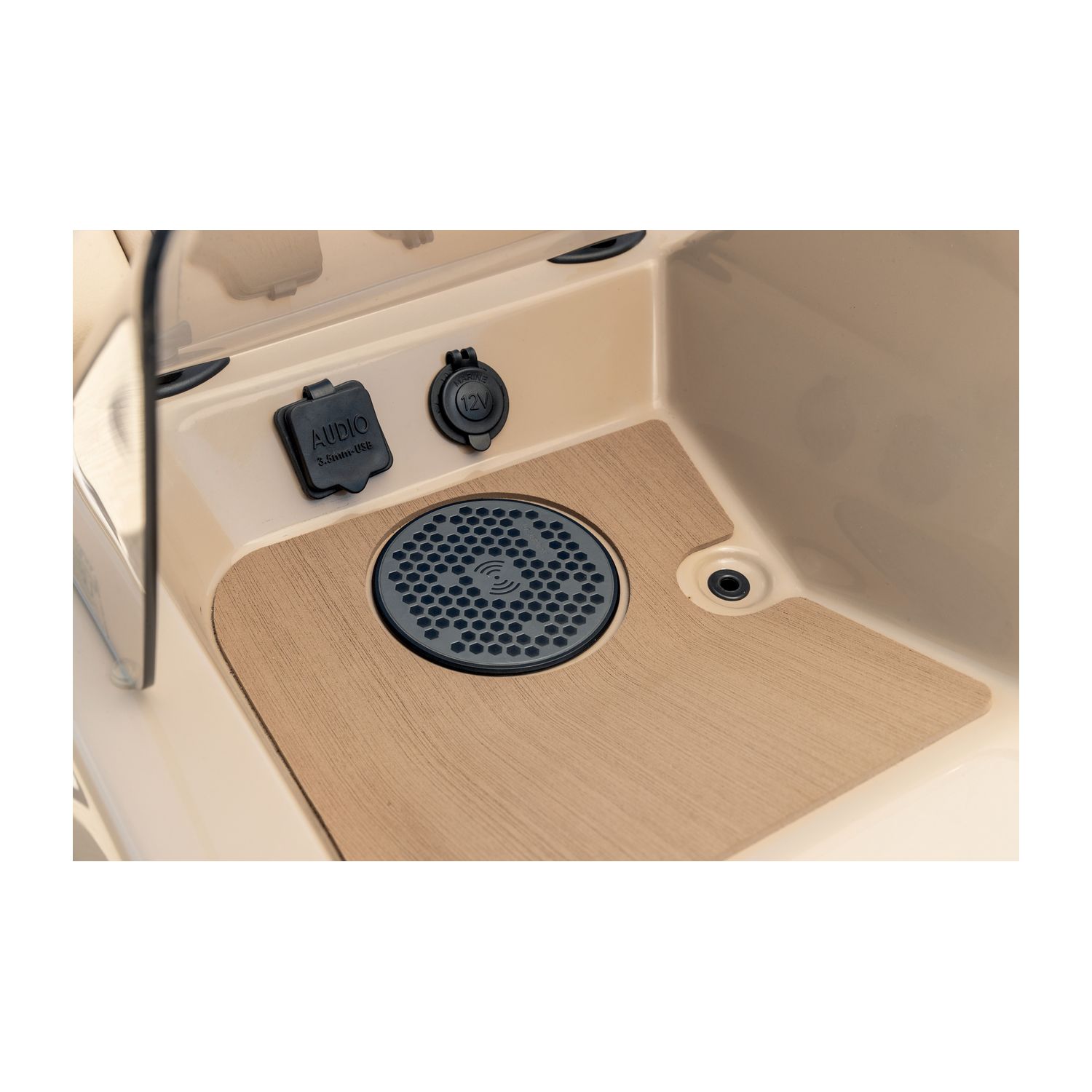 Купить Беспроводное зарядное устройство Scanstrut ROKK Surface SC-CW-02F 12/24 10В Ø98мм IPX6 для устройств с поддержкой Qi 7ft.ru в интернет магазине Семь Футов