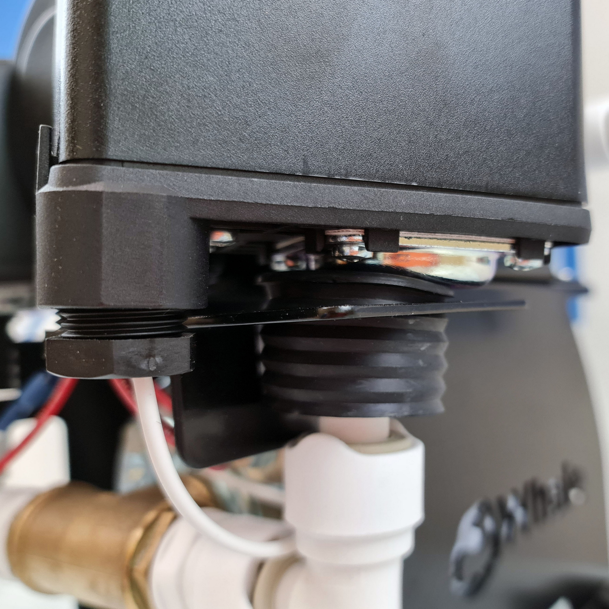 Купить Насосная станция двухступенчатая Whale UF3625B 24В 32л/мин 3бар штуцер 19мм 407×310×310мм бак 2л для водоснабжения 7ft.ru в интернет магазине Семь Футов