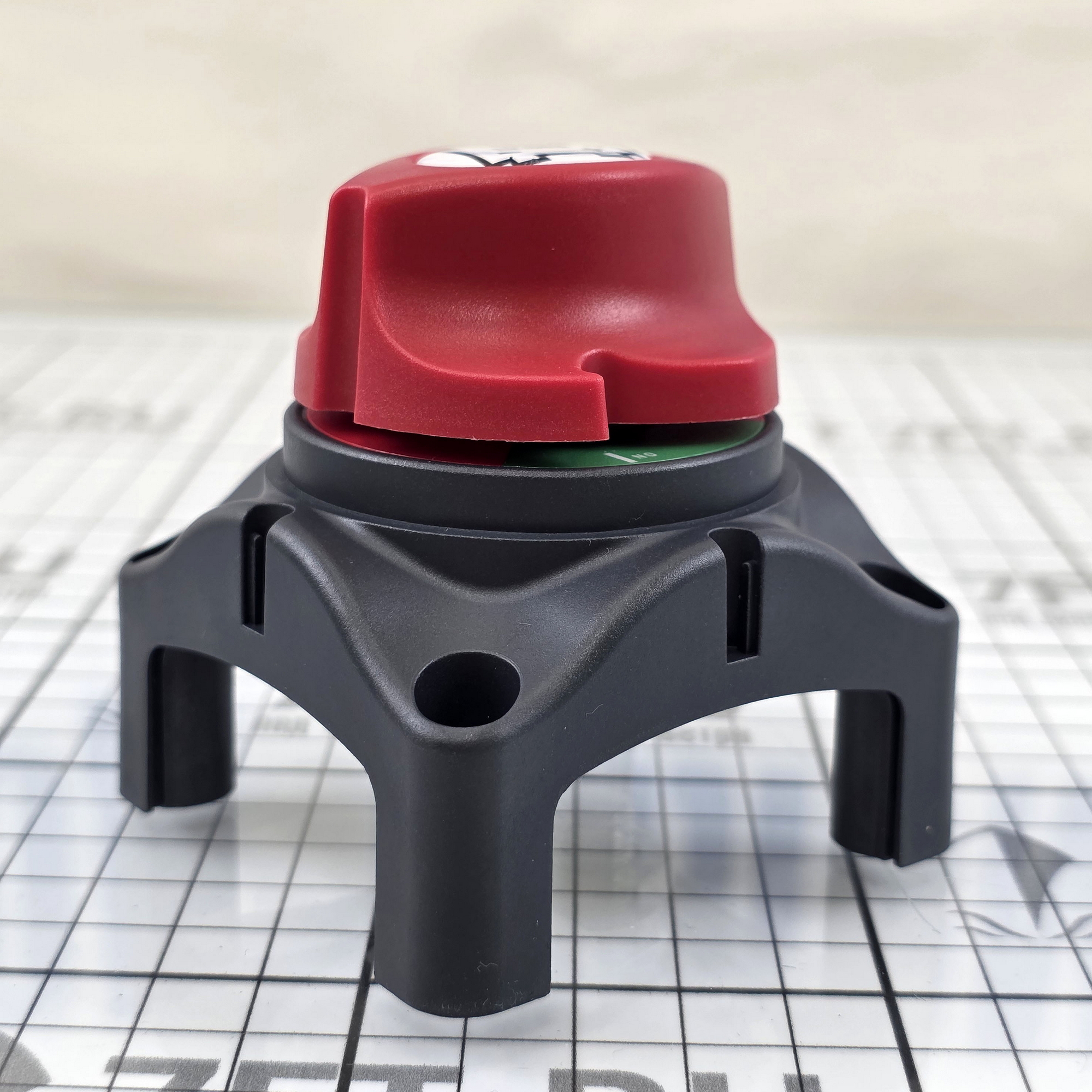 Купить Переключатель АКБ BEP Marine 701 275А 12-48В ON-OFF 2-х позиционный черный/красный 7ft.ru в интернет магазине Семь Футов