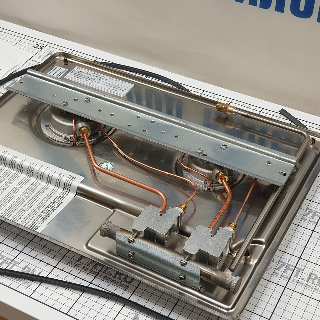 Купить Плита газовая двухконфорочная встраиваемая ENO MASTER-2 432040010785 472x342x77мм 1,75-2,5кВт со стеклянной крышкой и газ-контролем 7ft.ru в интернет магазине Семь Футов