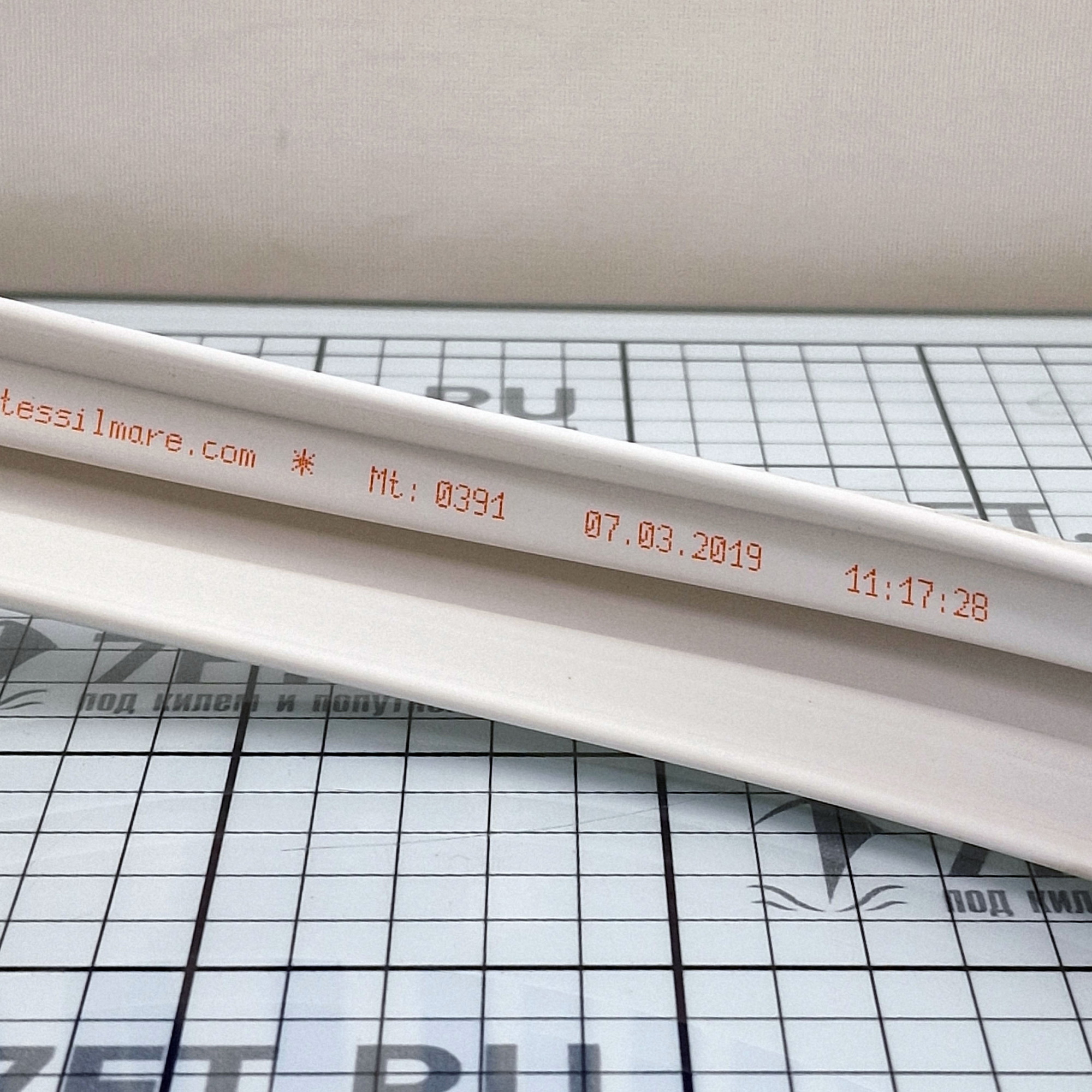 Купить Привальный брус Tessilmare 130-141-011 40x25мм 12м из белого ПВХ 7ft.ru в интернет магазине Семь Футов