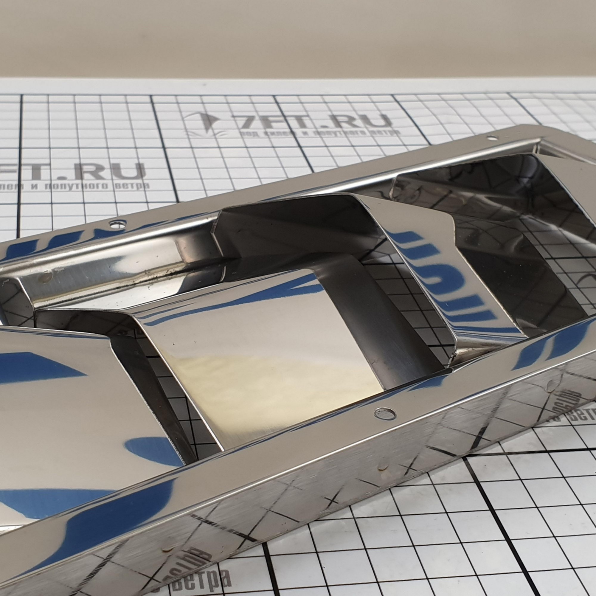 Купить Решетка вентиляционная Marine Quality 41290 326x114х90мм 5 ячеек нерегулируемая из нержавеющей стали AISI316 7ft.ru в интернет магазине Семь Футов