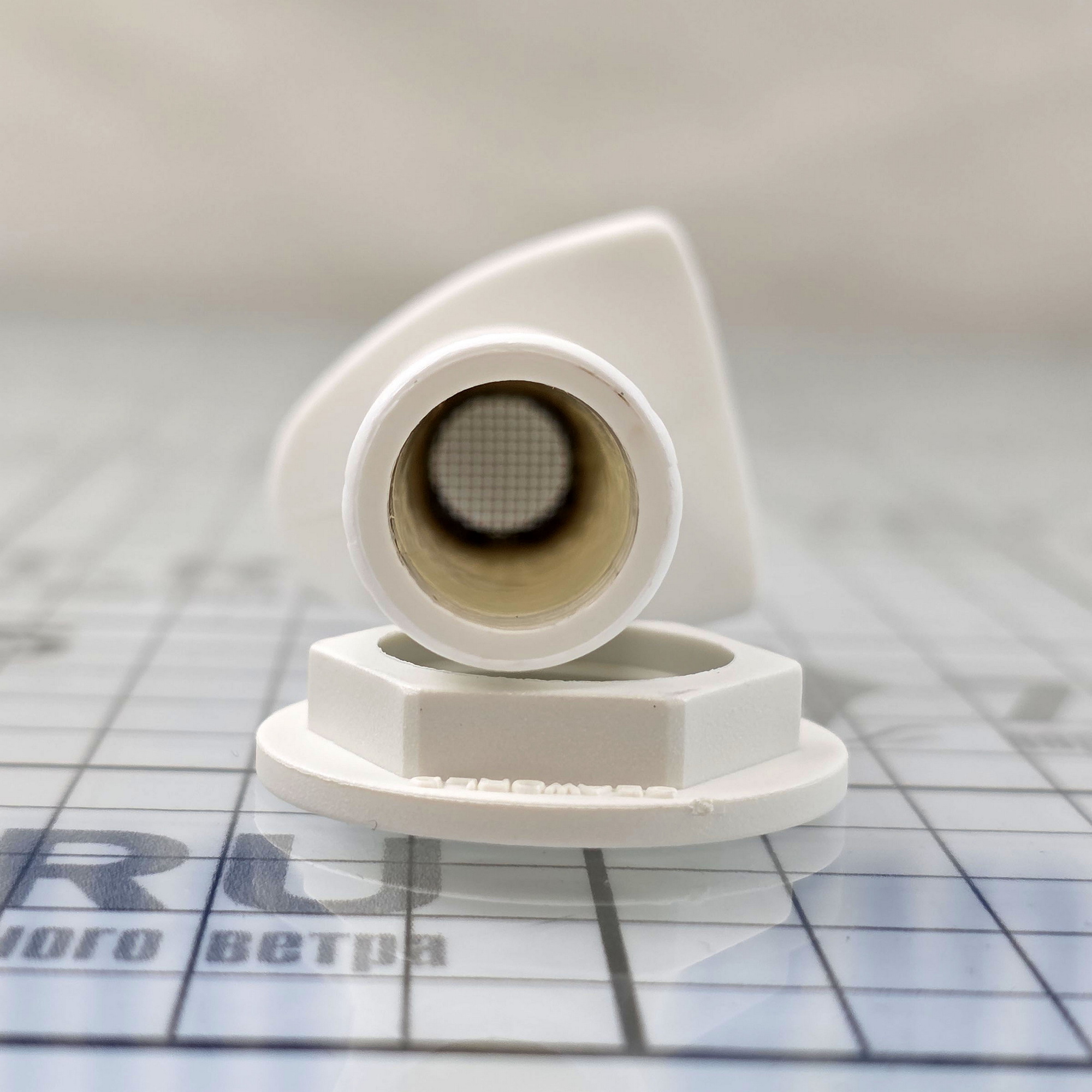 Купить Головка дренажная из белого нейлона 37105W 16 мм 7ft.ru в интернет магазине Семь Футов