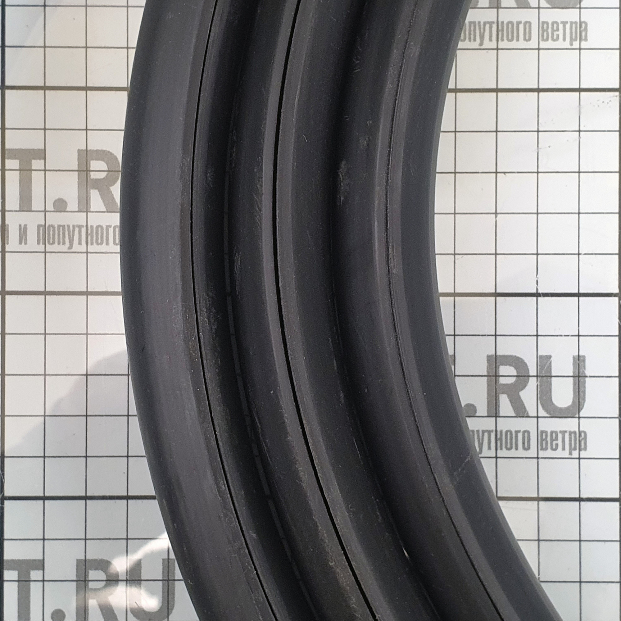 Купить Привальный брус из чёрной пластмассы 5621 28 x 25 мм 7ft.ru в интернет магазине Семь Футов