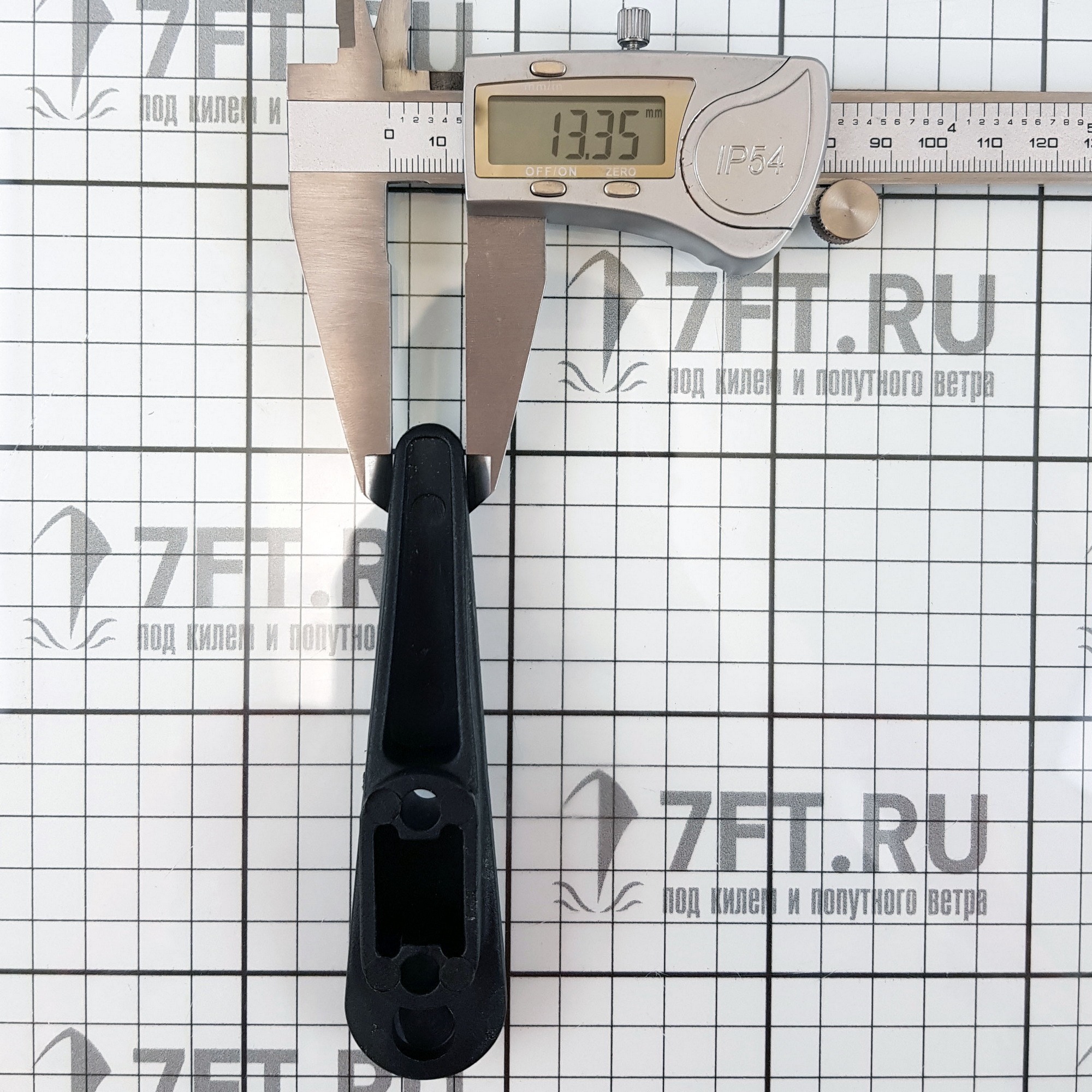 Купить Утка Maritim TN120 120мм из чёрного нейлона для тросов Ø5-12мм 7ft.ru в интернет магазине Семь Футов