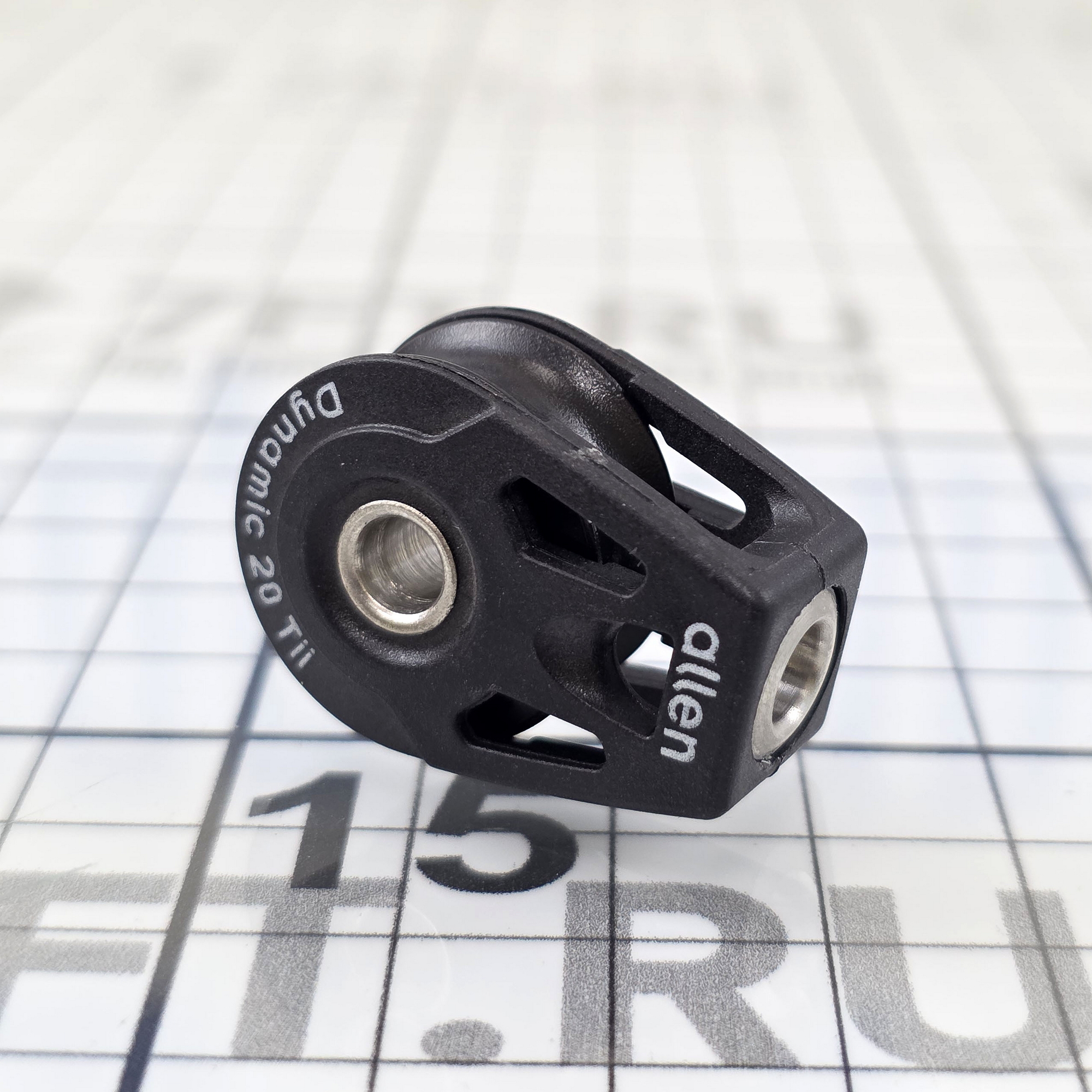 Купить Одношкивный шарикоподшипниковый блок Allen Brothers Dynamic A2020TI  2,5 - 6 мм 540 кг чёрный 7ft.ru в интернет магазине Семь Футов