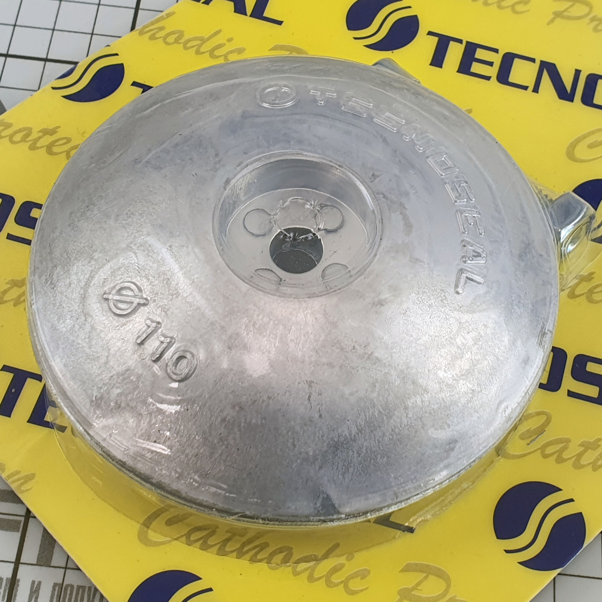 Купить Цинковый дисковый анод Tecnoseal 00103 Ø110x18мм для пера руля 7ft.ru в интернет магазине Семь Футов