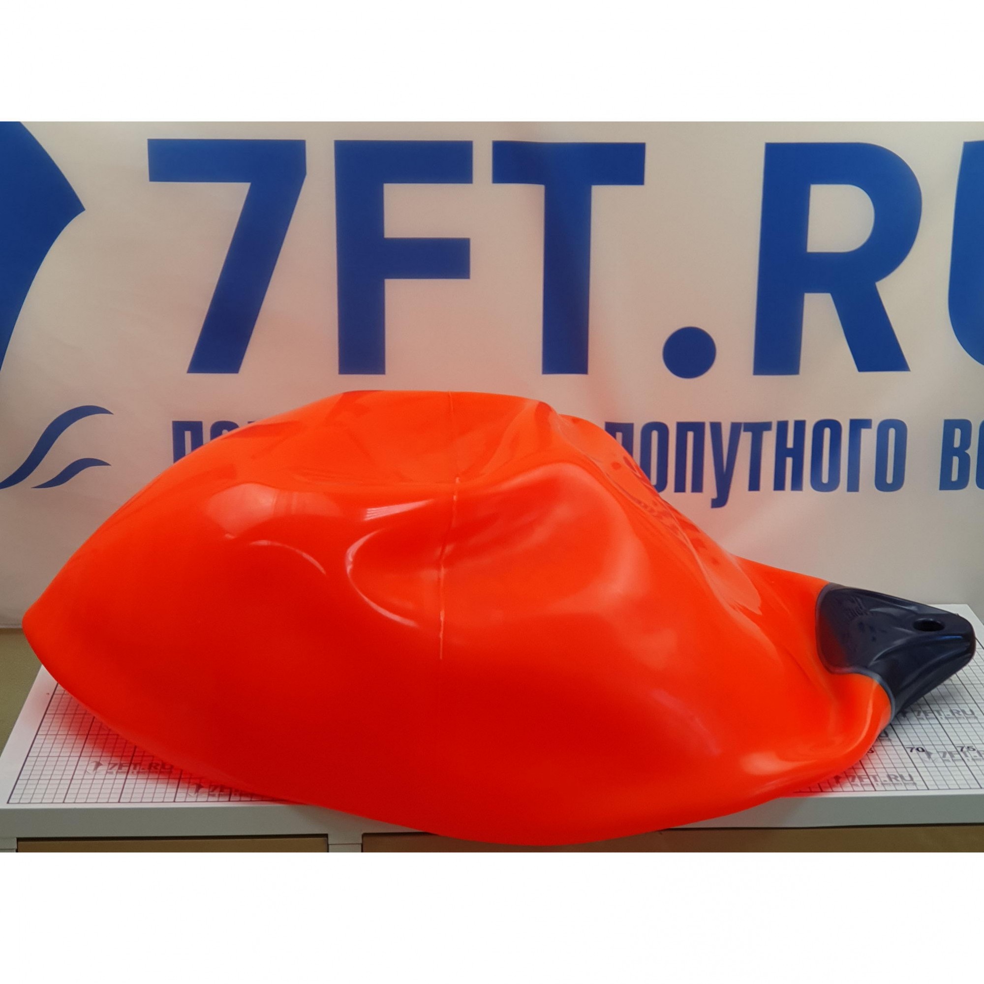Купить Буй надувной Polyform A5 WTA-5/04 Ø710x940мм из красной виниловой пластмассы с синим рымом 7ft.ru в интернет магазине Семь Футов