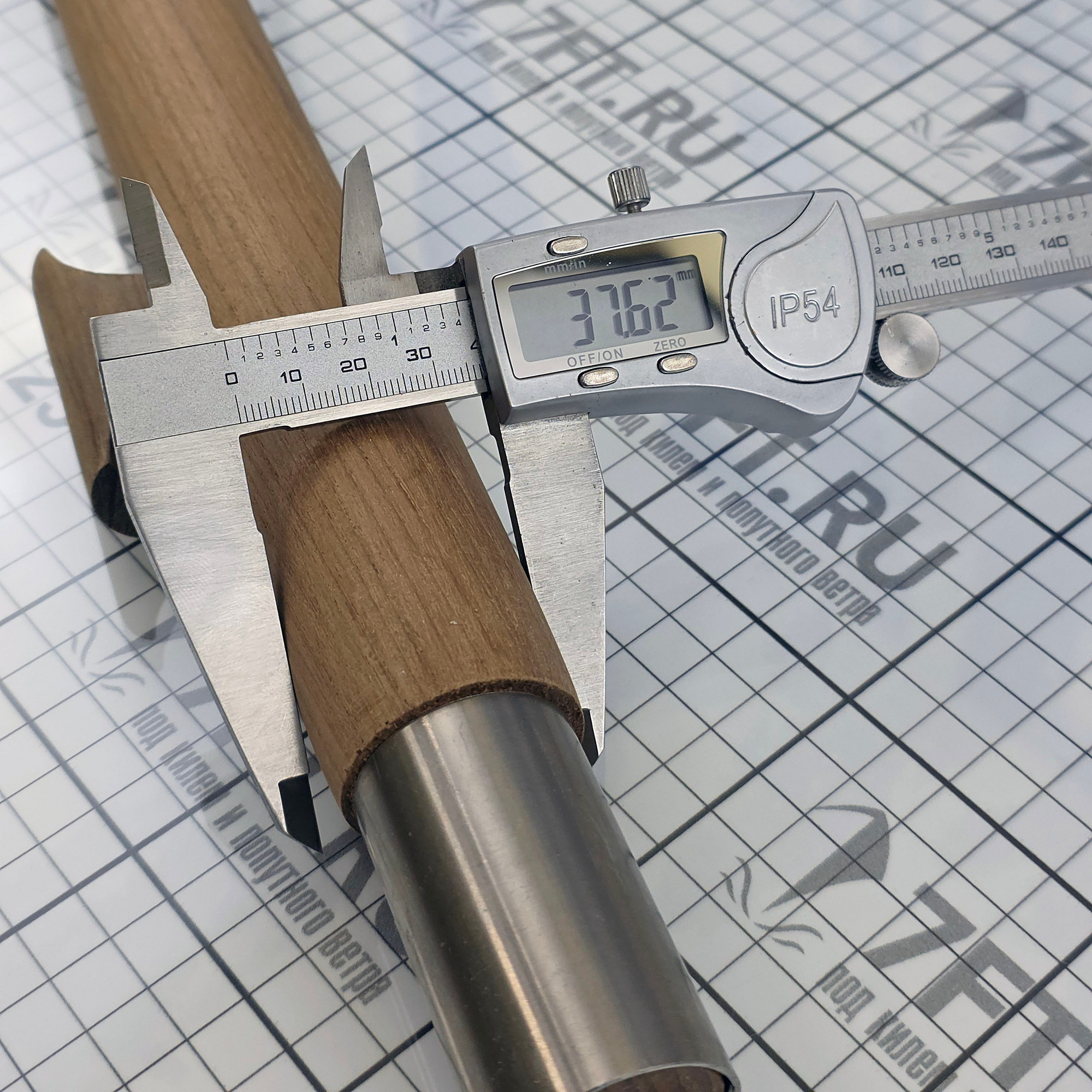 Купить Флагшток из тика Roca 607562 122см Ø32мм 7ft.ru в интернет магазине Семь Футов