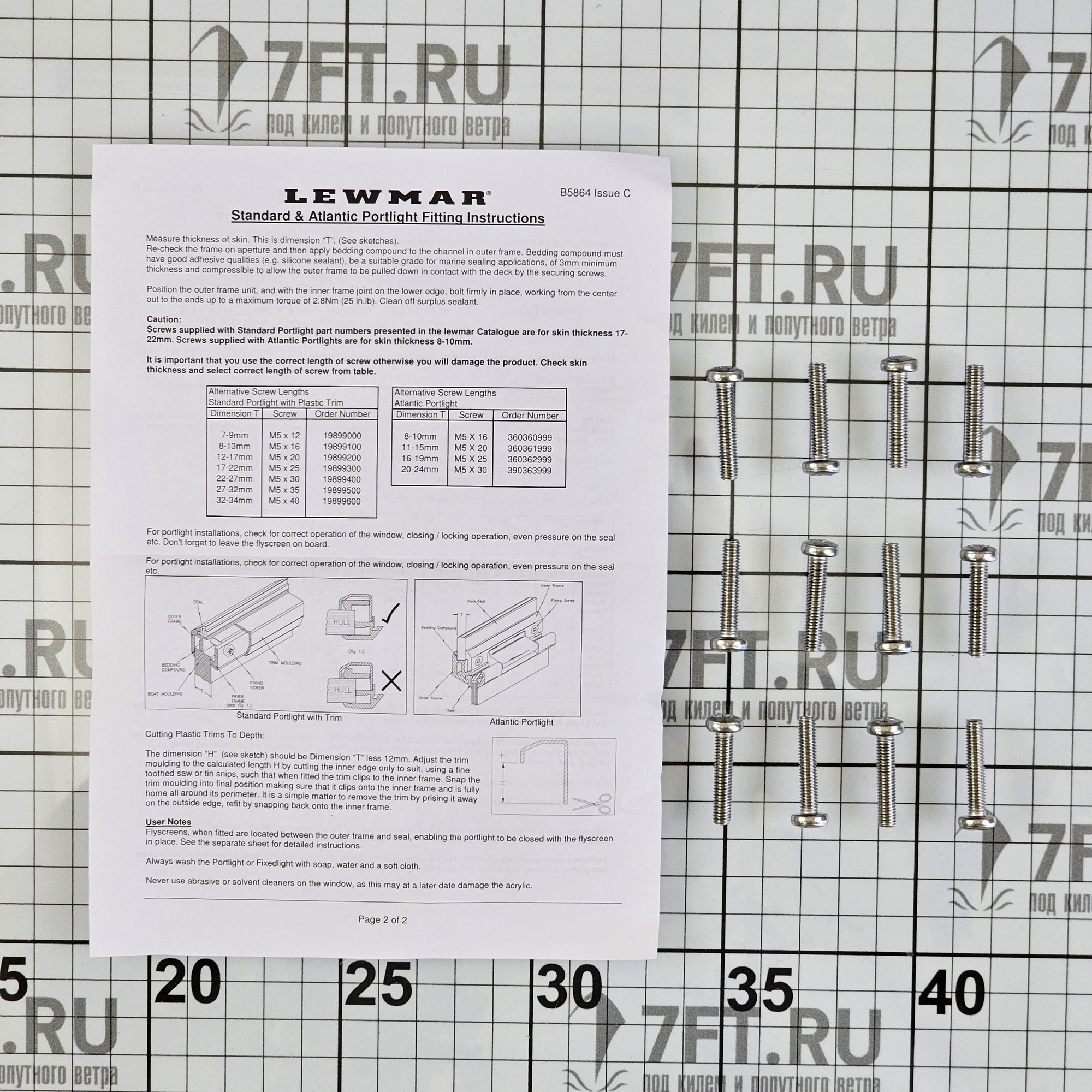 Купить Иллюминатор открывающийся Lewmar Standard Portlight 393320200 191x449x4мм размер 3 с отделкой из белого АБС-пластика 7ft.ru в интернет магазине Семь Футов