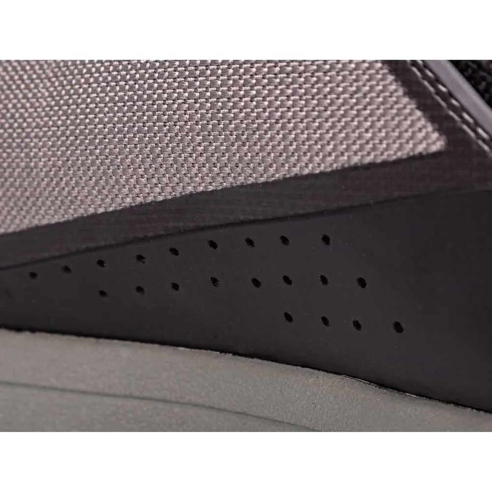 Купить Traper fly 99664 Сапоги Yukon Pro Grey / Black 40x35x15 EU 47 7ft.ru в интернет магазине Семь Футов