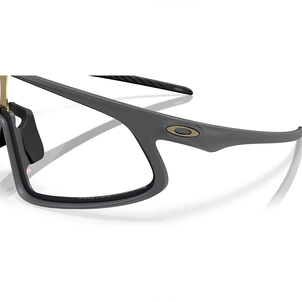 Купить Oakley OO9484-0649-0 Фотохромные солнцезащитные очки Rslv Серебристый Matte Carbon Photochromic/CAT1-2 7ft.ru в интернет магазине Семь Футов