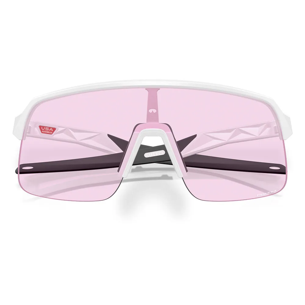 Купить Oakley oo9496-0834 Солнцезащитные очки Sutro lite s Matte White 20x10x10 Prizm Low Light/CAT1 7ft.ru в интернет магазине Семь Футов