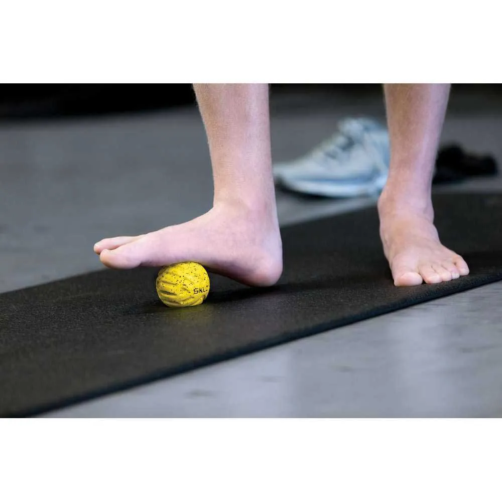 Купить Sklz 3226 массажный мяч Yellow 22x22x22 6.4cm 7ft.ru в интернет магазине Семь Футов