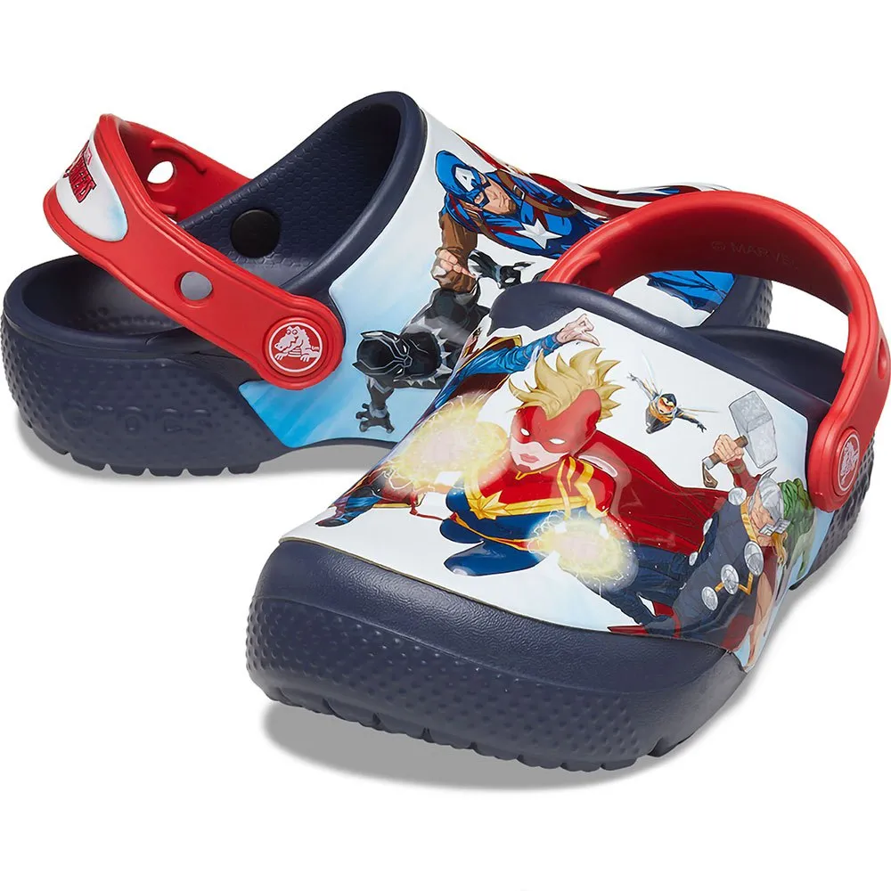 Купить Crocs 207068-410b-c6 Деревянные башмаки Fl Avengers Patch T Navy 35x25x15 EU 22 7ft.ru в интернет магазине Семь Футов