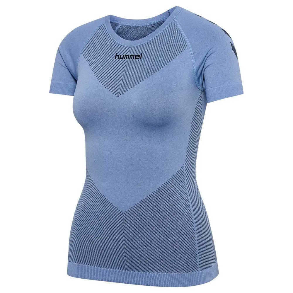 Купить Hummel 202644-7121-xs/s Базовый слой с коротким рукавом First Seamless Bel Air Blue 30x25x2 XS-S 7ft.ru в интернет магазине Семь Футов