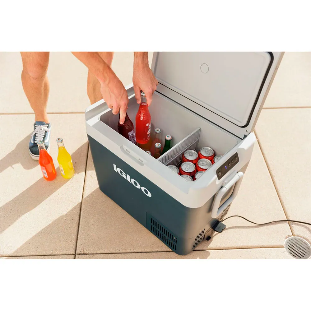 Купить Igloo coolers 9620012750 Жесткий переносной кулер ICF 32 Grey / Black 35x25x15 7ft.ru в интернет магазине Семь Футов