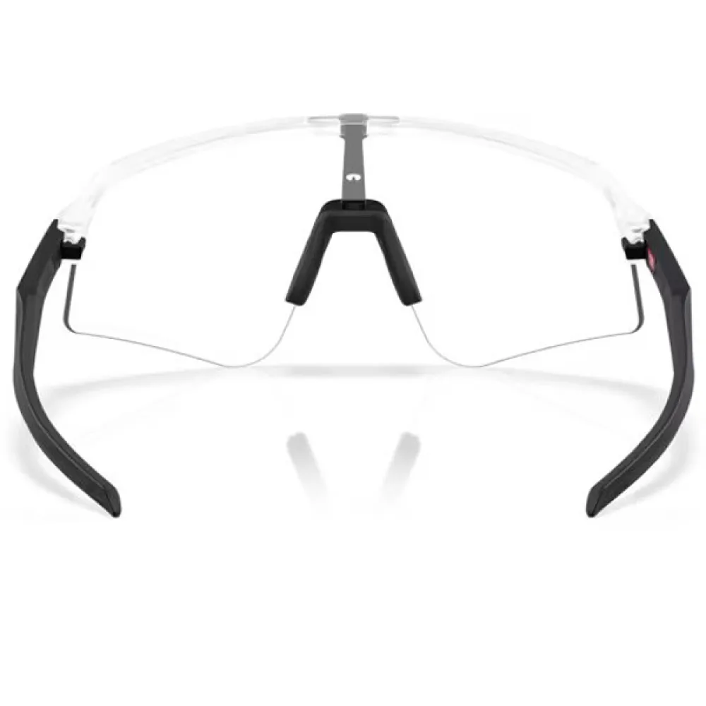 Купить Oakley oo9465-3939 Фотохромные солнцезащитные очки Sutro lite sweep Matte Clear 20x10x10 Photochromic/CAT0-3 7ft.ru в интернет магазине Семь Футов