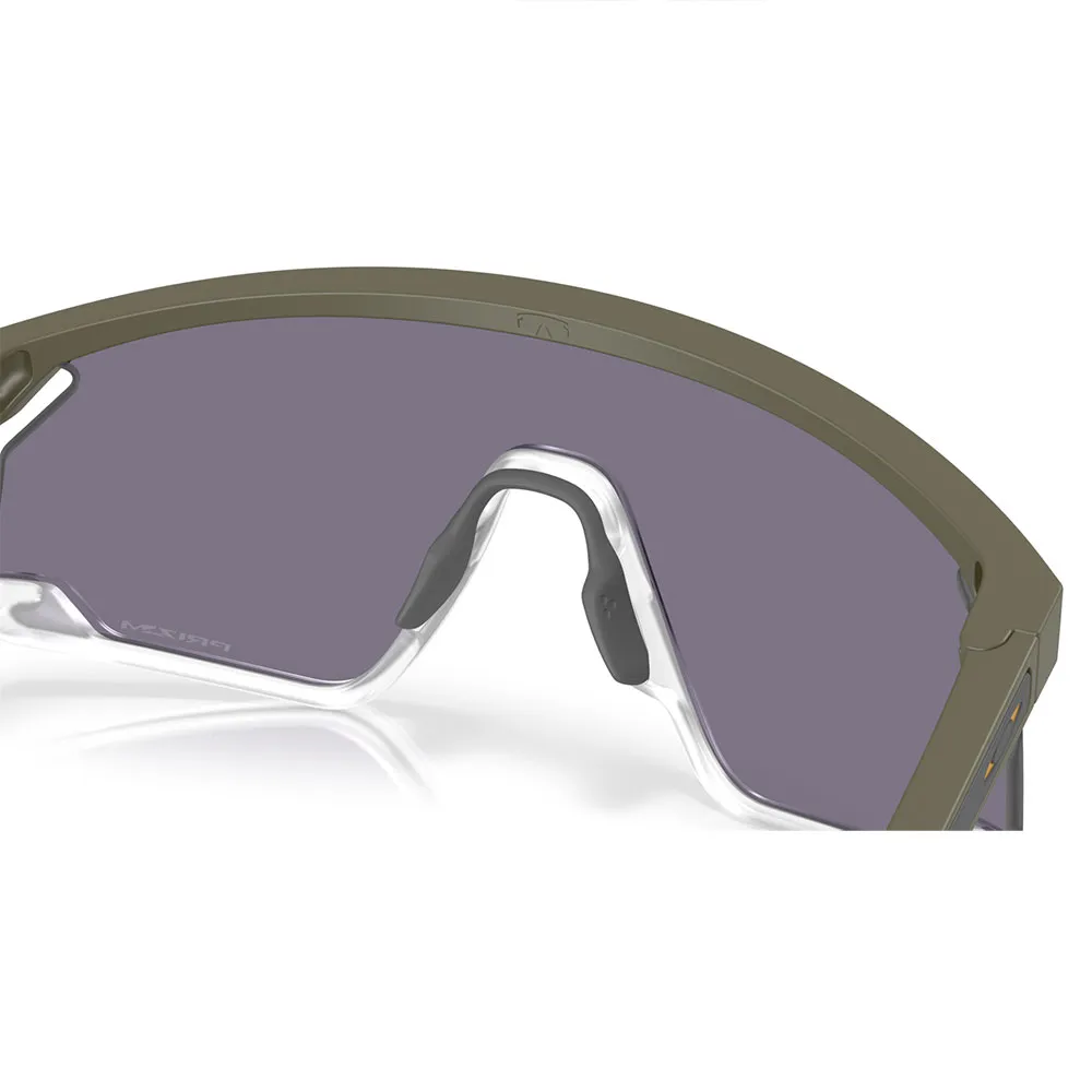 Купить Oakley OO9237-1239 Солнцезащитные очки Bxtr metal Matte Moss Prizm Grey/CAT3 7ft.ru в интернет магазине Семь Футов