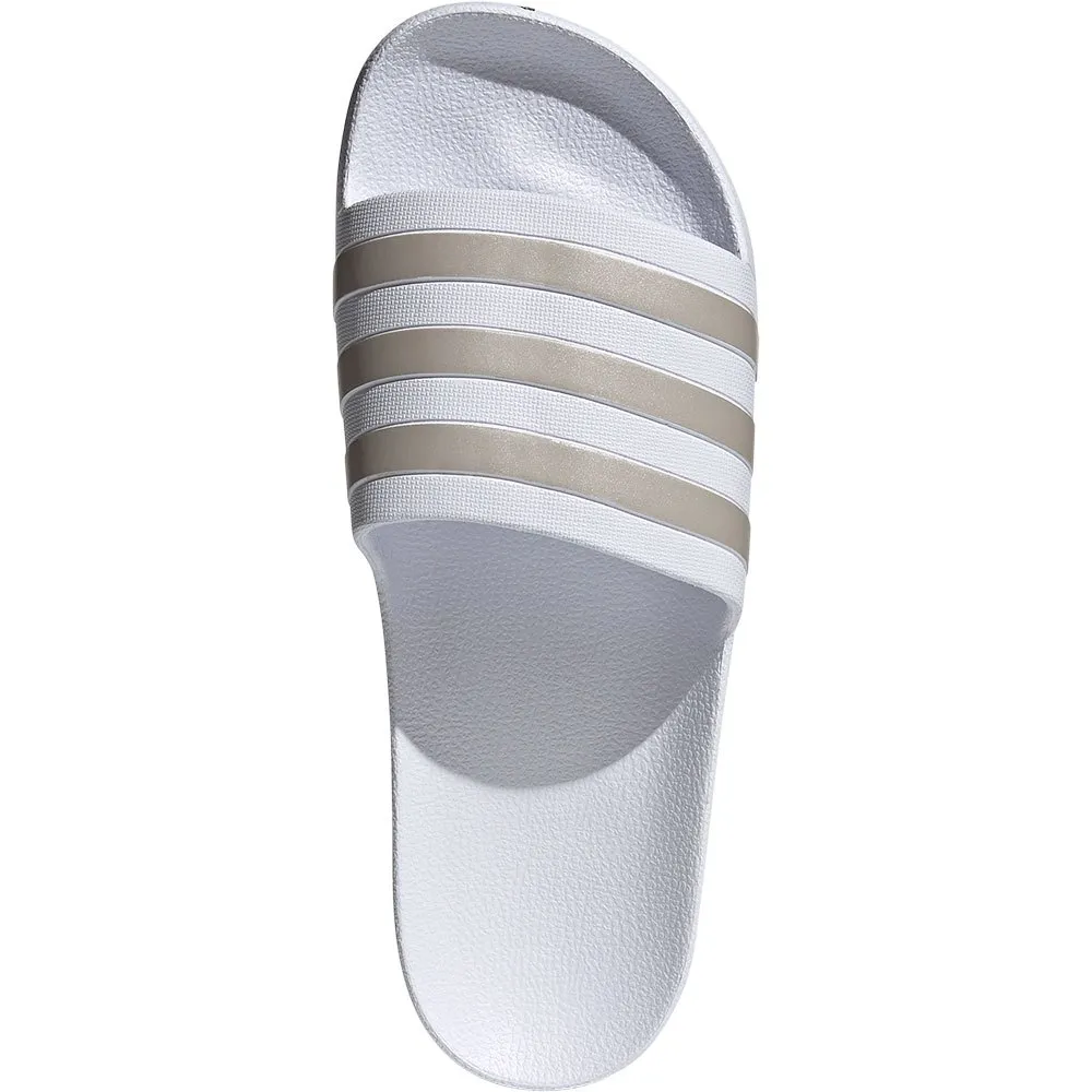 Купить adidas ef1730/9 Шлёпанцы Adilette Aqua Footwear White / Silver Metal / Footwear White 32x20x10 EU 43 7ft.ru в интернет магазине Семь Футов
