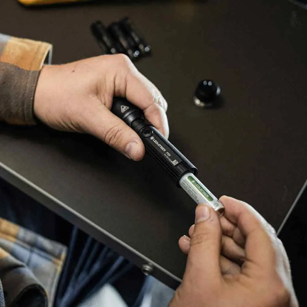 Купить Ledlenser 503109 перезаряжаемый фонарик P5R Black 20x10x10 7ft.ru в интернет магазине Семь Футов