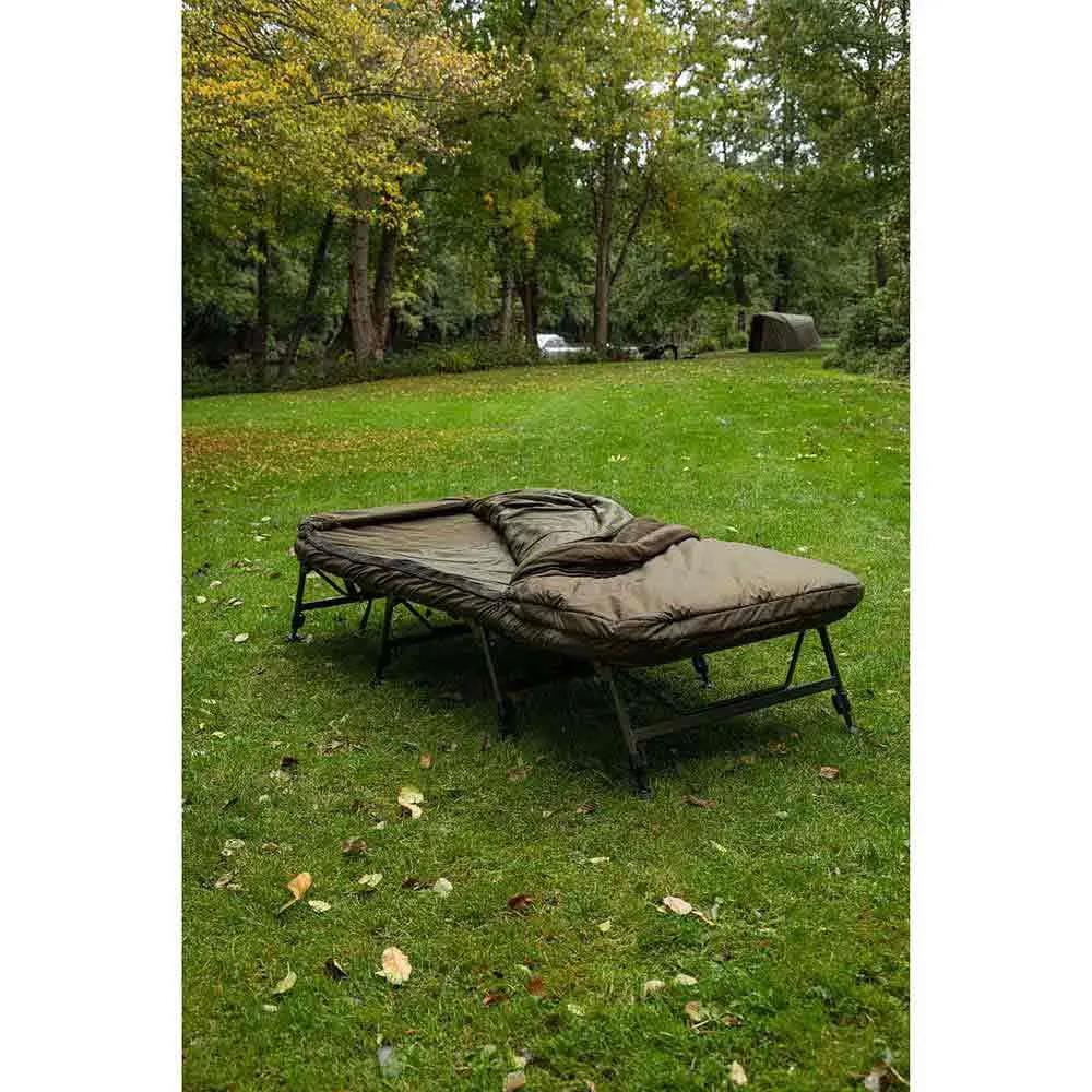 Купить Fox international cbc129 Раскладушка для Карпфишинга Flatliner X MF8-All Season System Camo 100x75x20 7ft.ru в интернет магазине Семь Футов