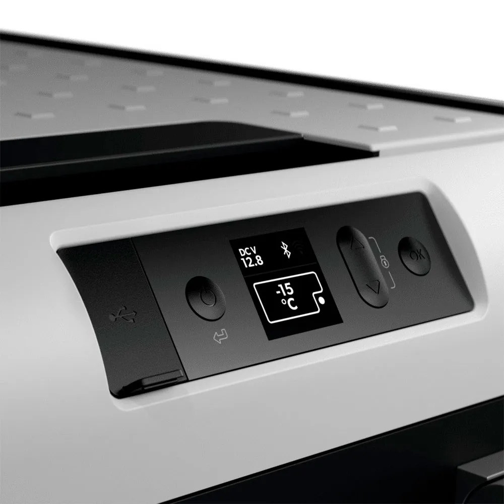 Купить Dometic 9600012977 Жесткий переносной кулер CFF 45 44L Black / White 45x63x52 7ft.ru в интернет магазине Семь Футов