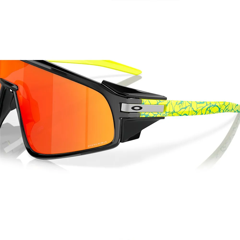 Купить Oakley OO9404-1035 Солнцезащитные очки Latch panel Бесцветный Black Ink Prizm Ruby/CAT3 7ft.ru в интернет магазине Семь Футов