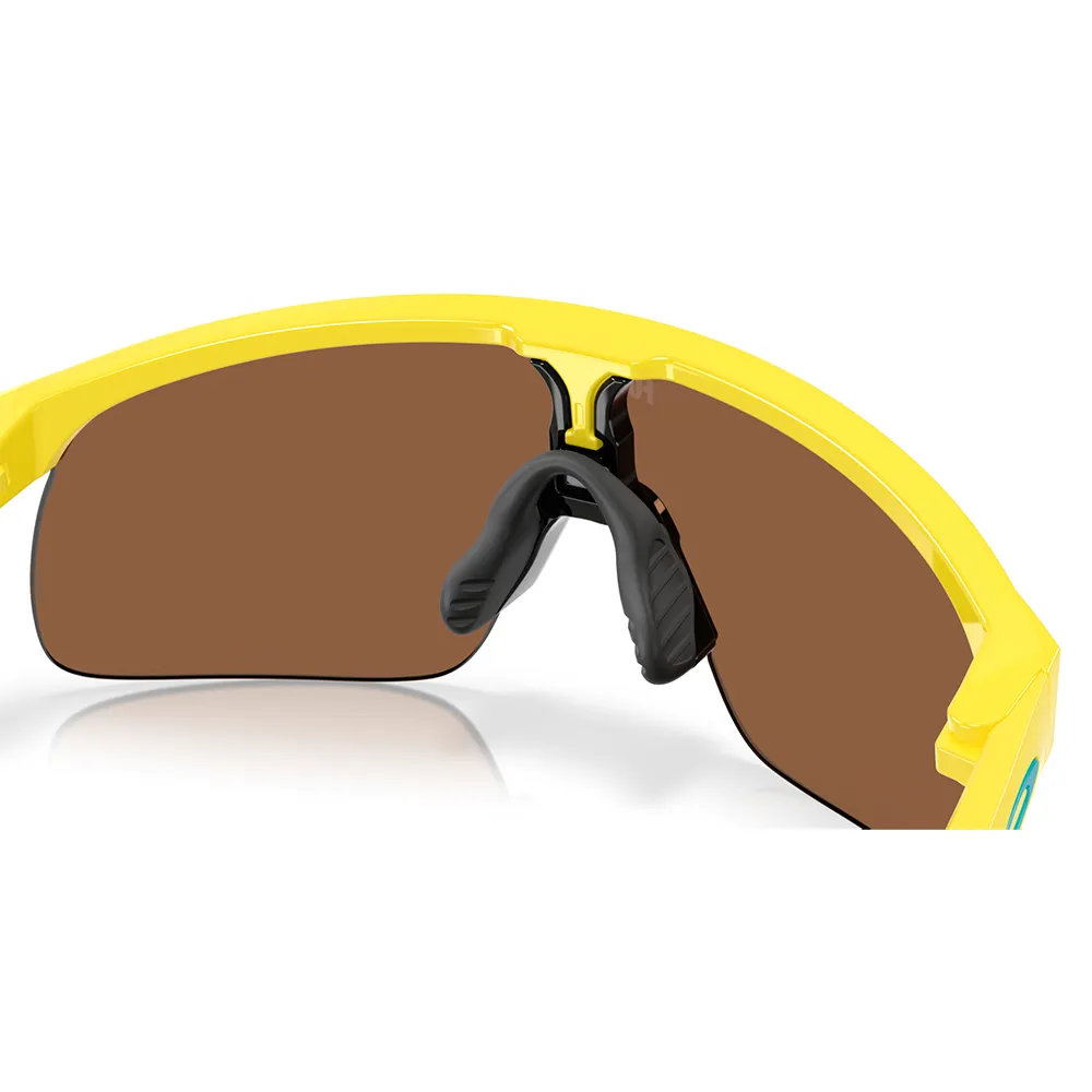 Купить Oakley OJ9010-2823-0 Солнцезащитные очки Resistor Золотистый Yellow Prizm Tungsten/CAT3 7ft.ru в интернет магазине Семь Футов