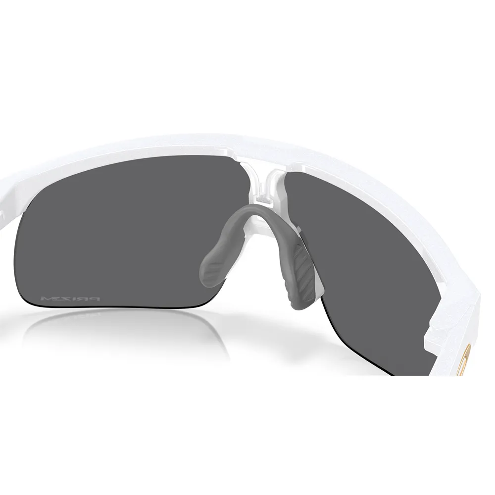 Купить Oakley OJ9010-3023-0 Солнцезащитные очки Resistor Бесцветный Pearl White Prizm Black/CAT3 7ft.ru в интернет магазине Семь Футов