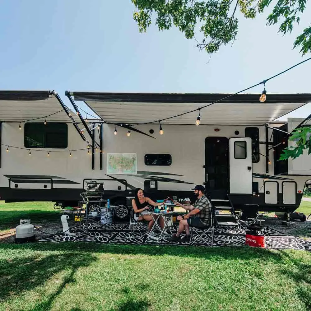 Купить Camco 17-57236 Стабилизатор пропанового баллона White / Black 41x41x13 20-30 Lbs 7ft.ru в интернет магазине Семь Футов
