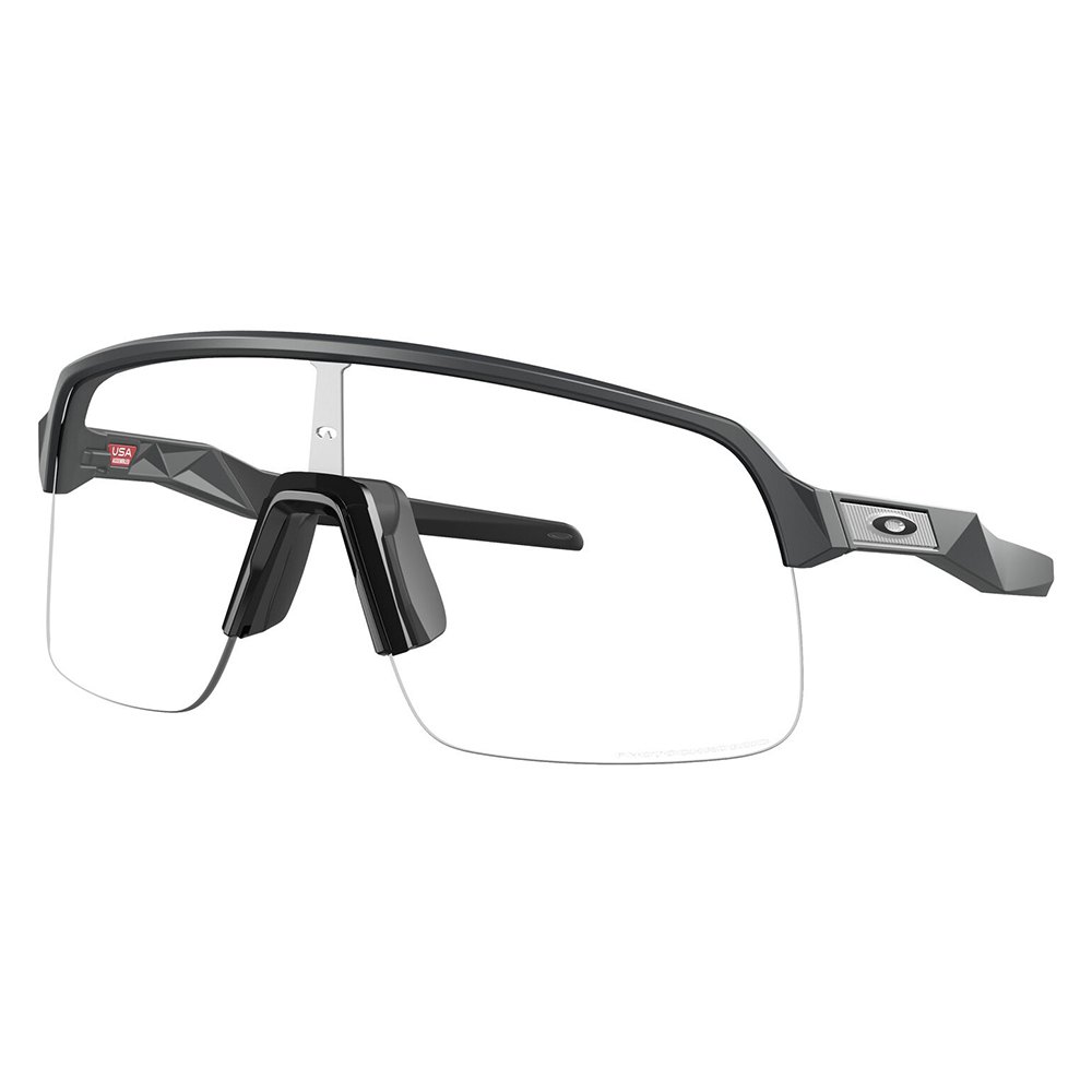 Купить Oakley OO9463-4539 Sutro Lite Солнцезащитные Очки Фотохромные Matte Carbon Clear Photochromic/CAT1-2 7ft.ru в интернет магазине Семь Футов