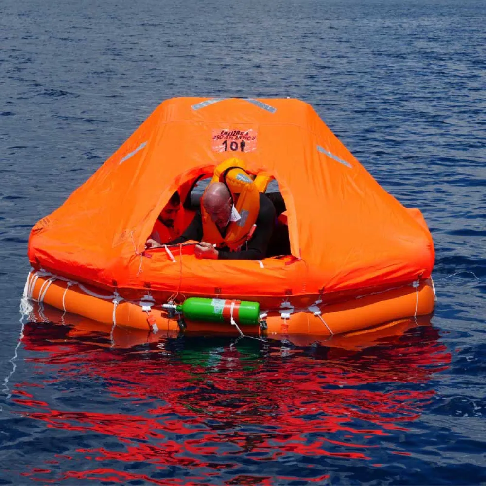 Купить Lalizas 502116 Спасательный плот ISO Atlantic II C 4C >24h Orange 66x42x28 7ft.ru в интернет магазине Семь Футов