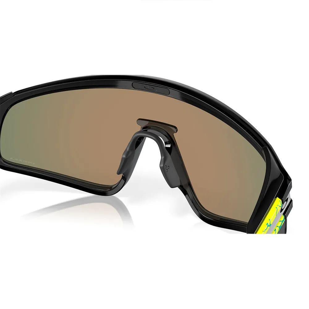 Купить Oakley OO9404-1035 Солнцезащитные очки Latch panel Бесцветный Black Ink Prizm Ruby/CAT3 7ft.ru в интернет магазине Семь Футов