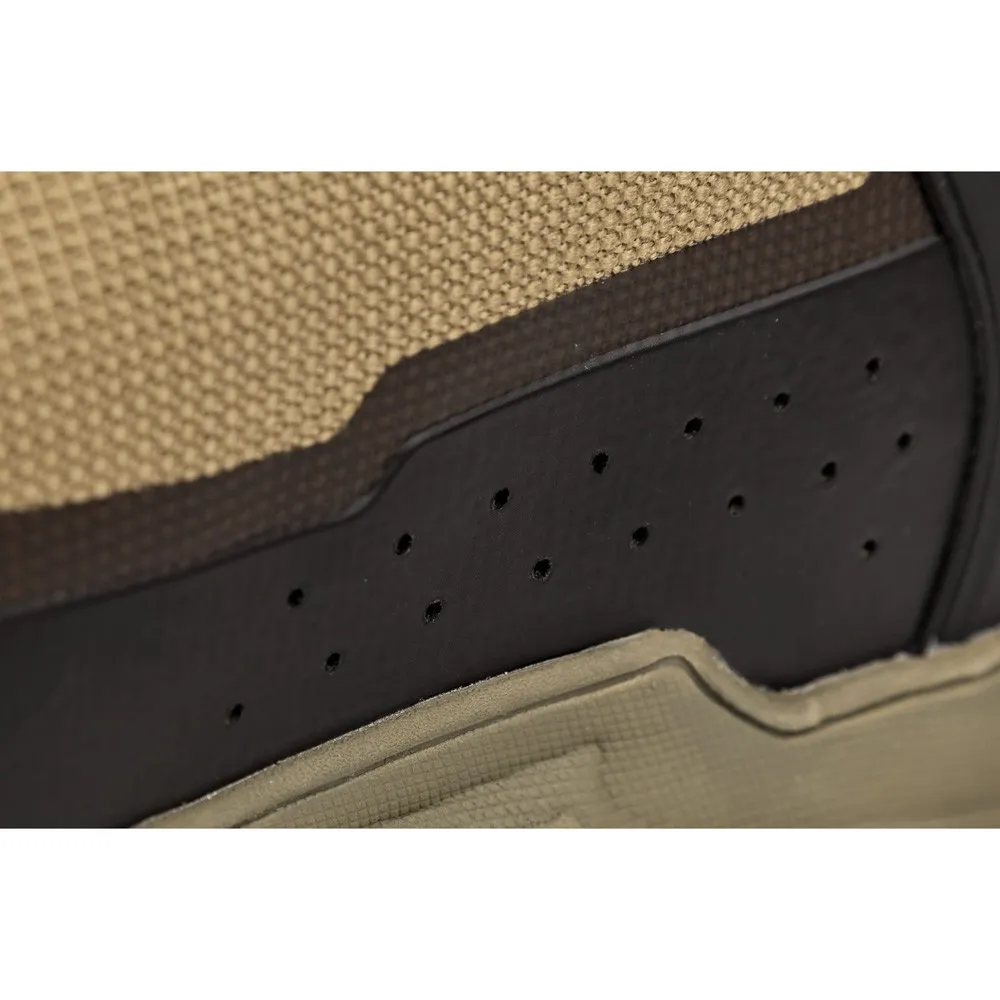 Купить Traper fly 96021 Сапоги GST Khaki / Black 40x35x15 EU 42 7ft.ru в интернет магазине Семь Футов