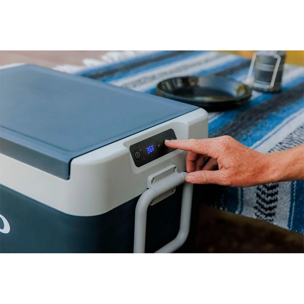 Купить Igloo coolers 9620012750 Жесткий переносной кулер ICF 32 Grey / Black 35x25x15 7ft.ru в интернет магазине Семь Футов