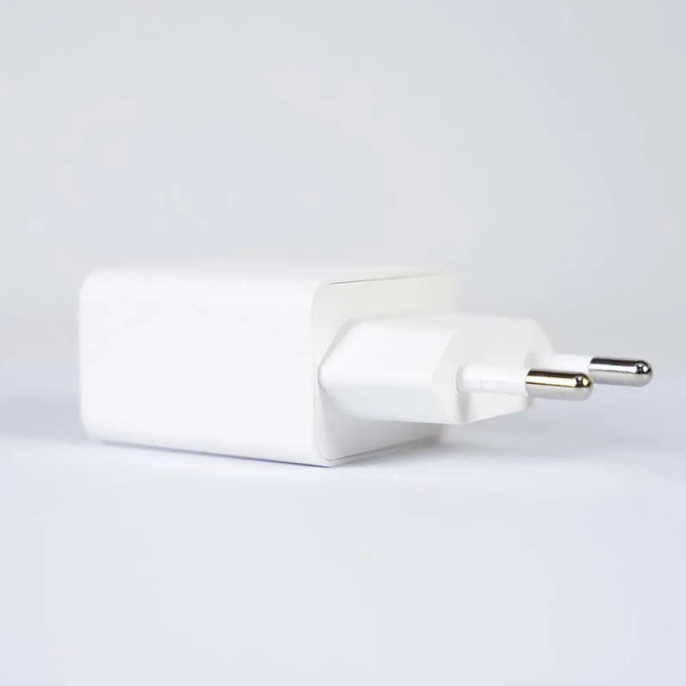 Купить PNI pni-chg3f200 Фонарик Adventure F200 & Dual Wall Charger CHG300 Black / White 15x25x12 550 Lumens 7ft.ru в интернет магазине Семь Футов