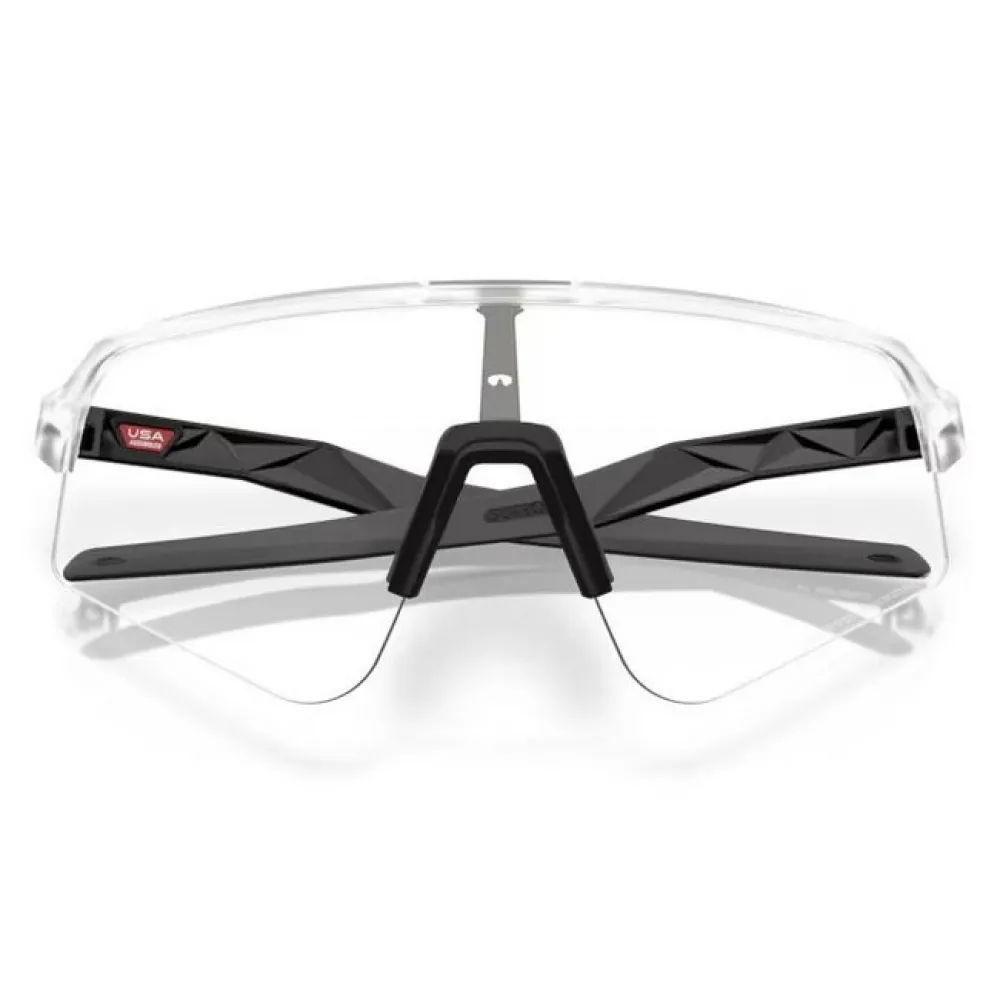 Купить Oakley oo9465-3939 Фотохромные солнцезащитные очки Sutro lite sweep Matte Clear 20x10x10 Photochromic/CAT0-3 7ft.ru в интернет магазине Семь Футов