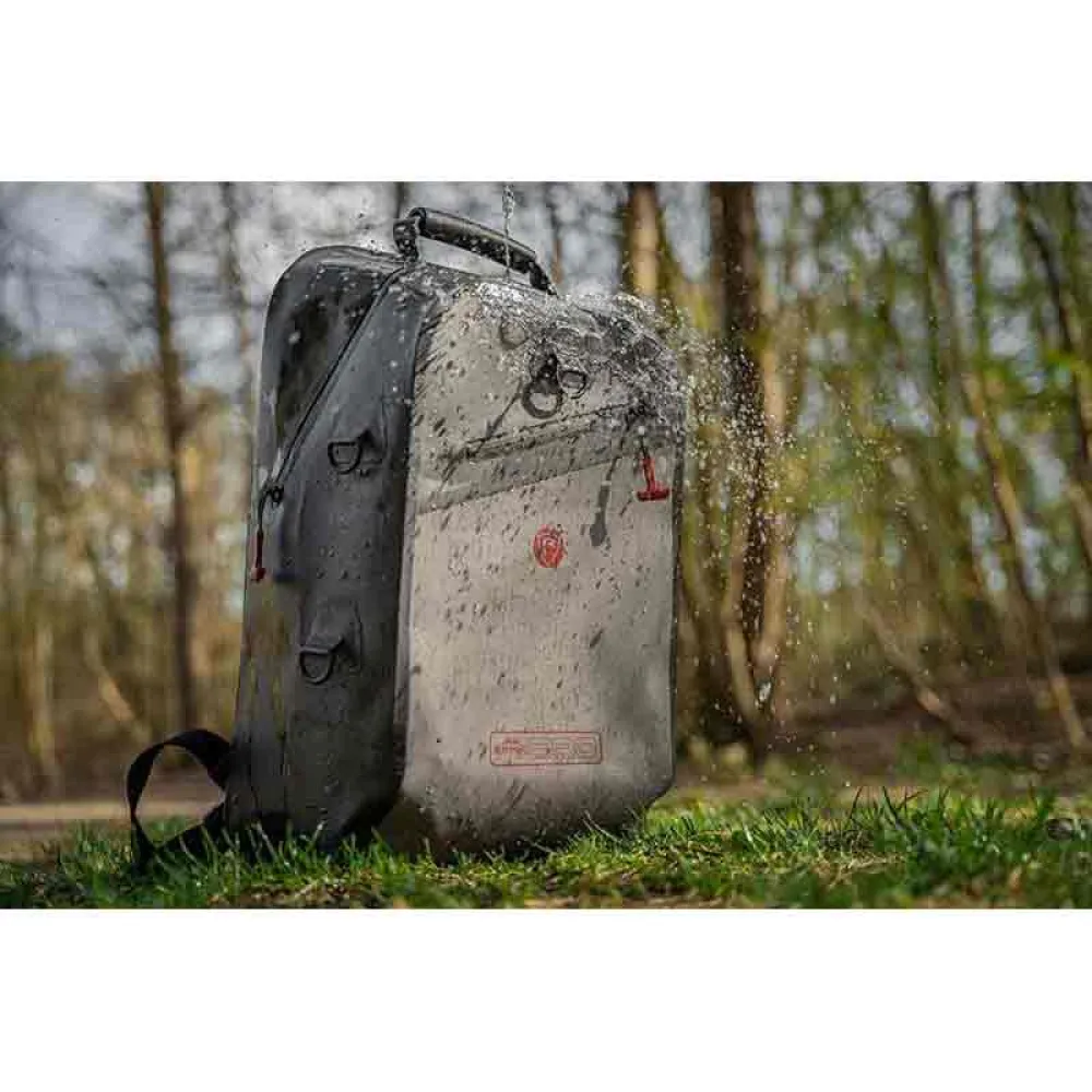 Купить Fox rage nlu141 Рюкзак Pro Series 28L Black / Grey 30x25x15 7ft.ru в интернет магазине Семь Футов