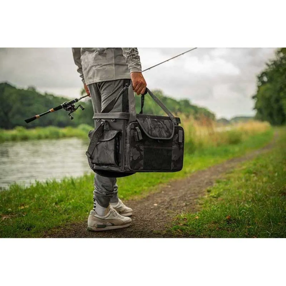 Купить Fox rage nlu154 Сумка для рыболовных снастей Voyager Moulded XL Black Camo 40x30x25 7ft.ru в интернет магазине Семь Футов