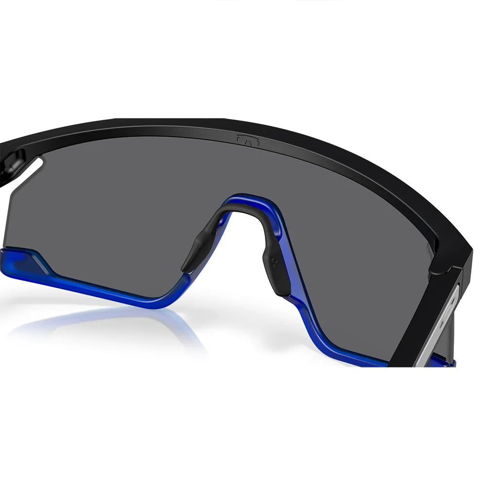 Купить Oakley OO9280-1539-39 Солнцезащитные очки Bxtr Бесцветный Matte Black Prizm Black/CAT3 7ft.ru в интернет магазине Семь Футов