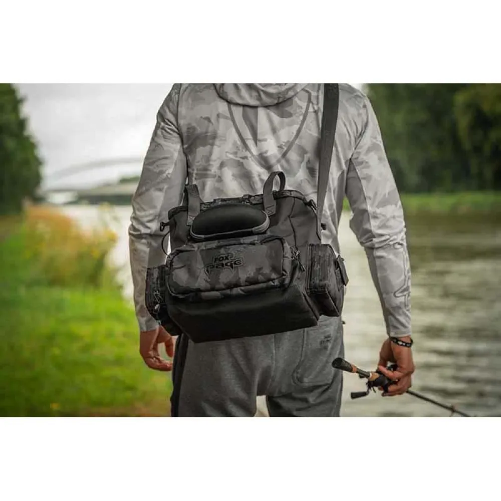 Купить Fox rage nlu151 Сумка для рыболовных снастей Camo Voyager Medium Black Camo 40x30x25 7ft.ru в интернет магазине Семь Футов
