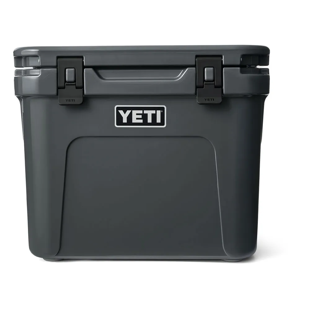 Купить Yeti 70000002248 Жесткий переносной кулер Roadie 32 L Charcoal 62x45x40 7ft.ru в интернет магазине Семь Футов