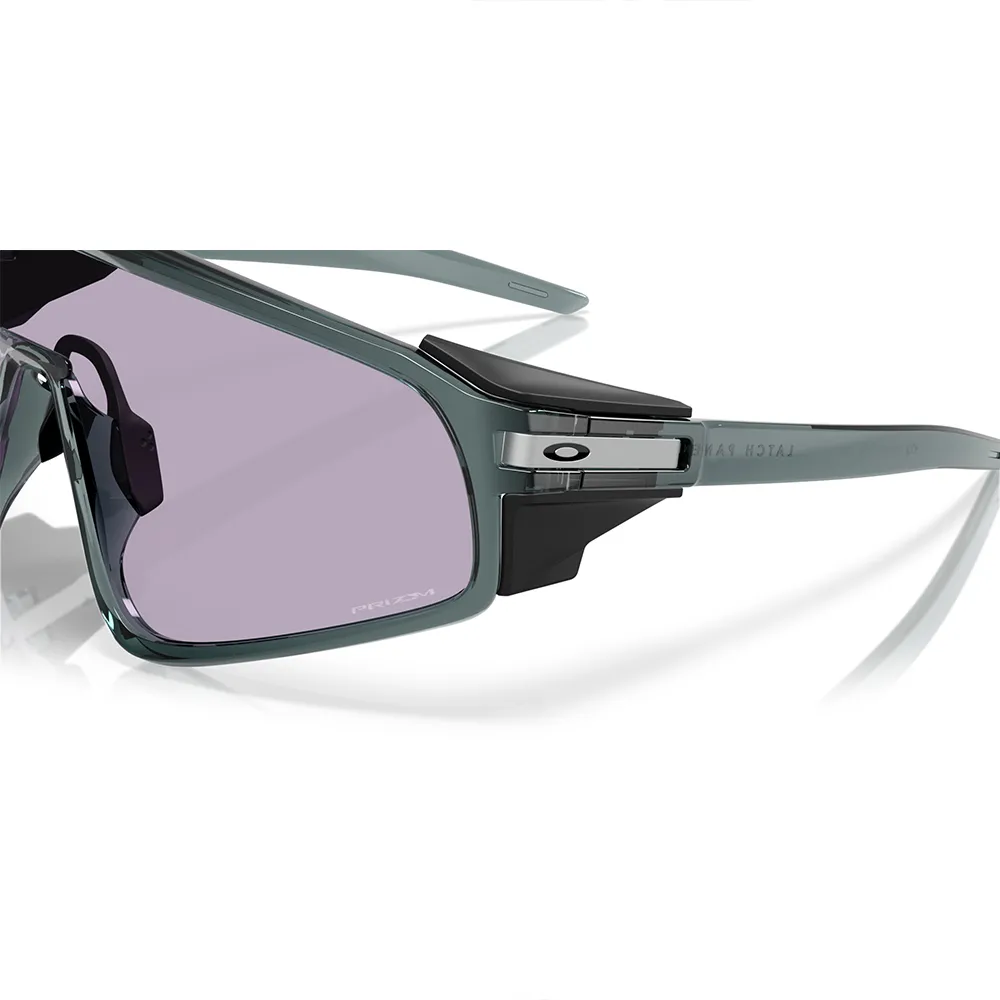 Купить Oakley OO9404-1335-35 Солнцезащитные очки Latch panel Бесцветный Crystal Black Prizm Slate/CAT2 7ft.ru в интернет магазине Семь Футов