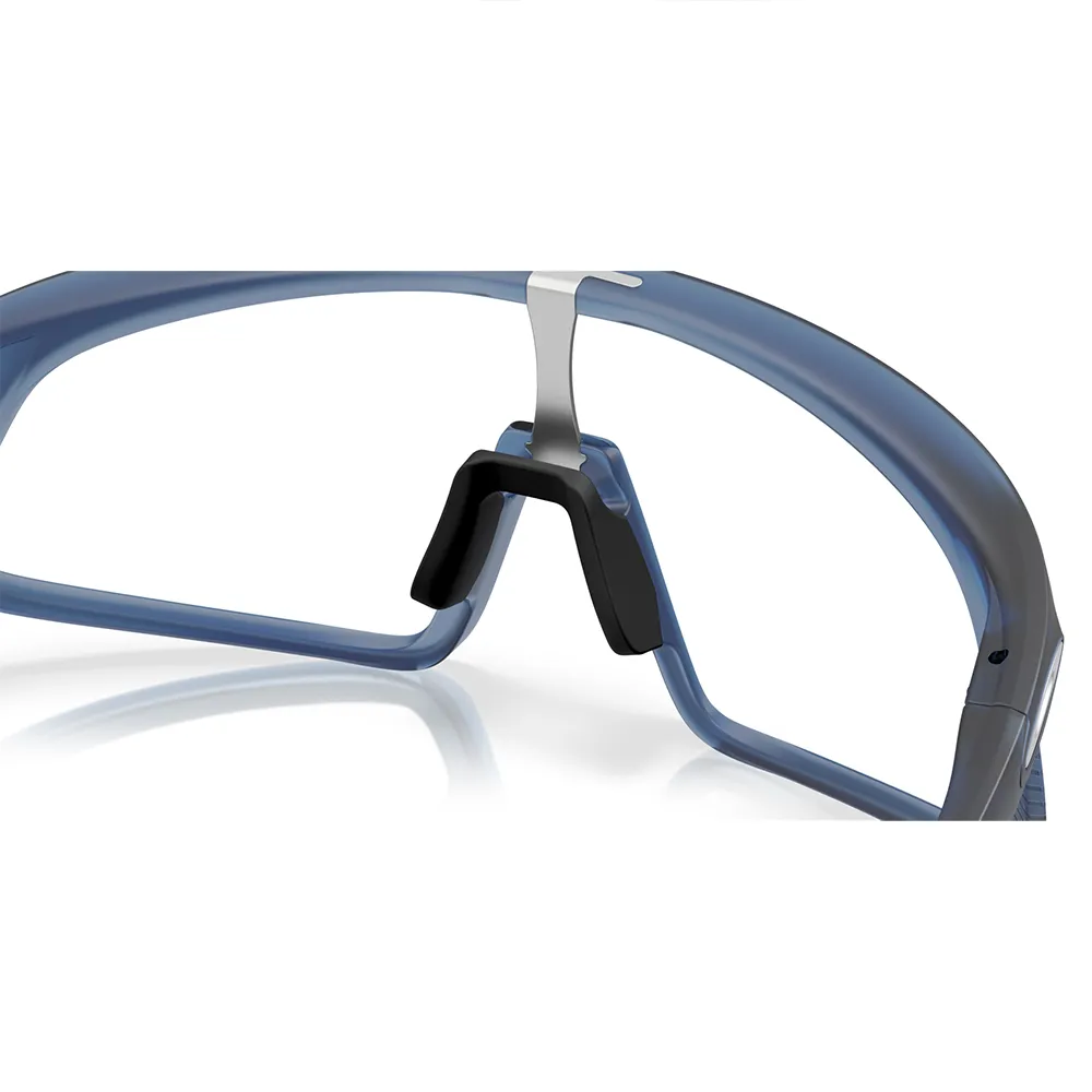 Купить Oakley OO9484-0749-0 Фотохромные солнцезащитные очки Rslv Серебристый Matte Trans Stonewash Photochromic/CAT1-2 7ft.ru в интернет магазине Семь Футов