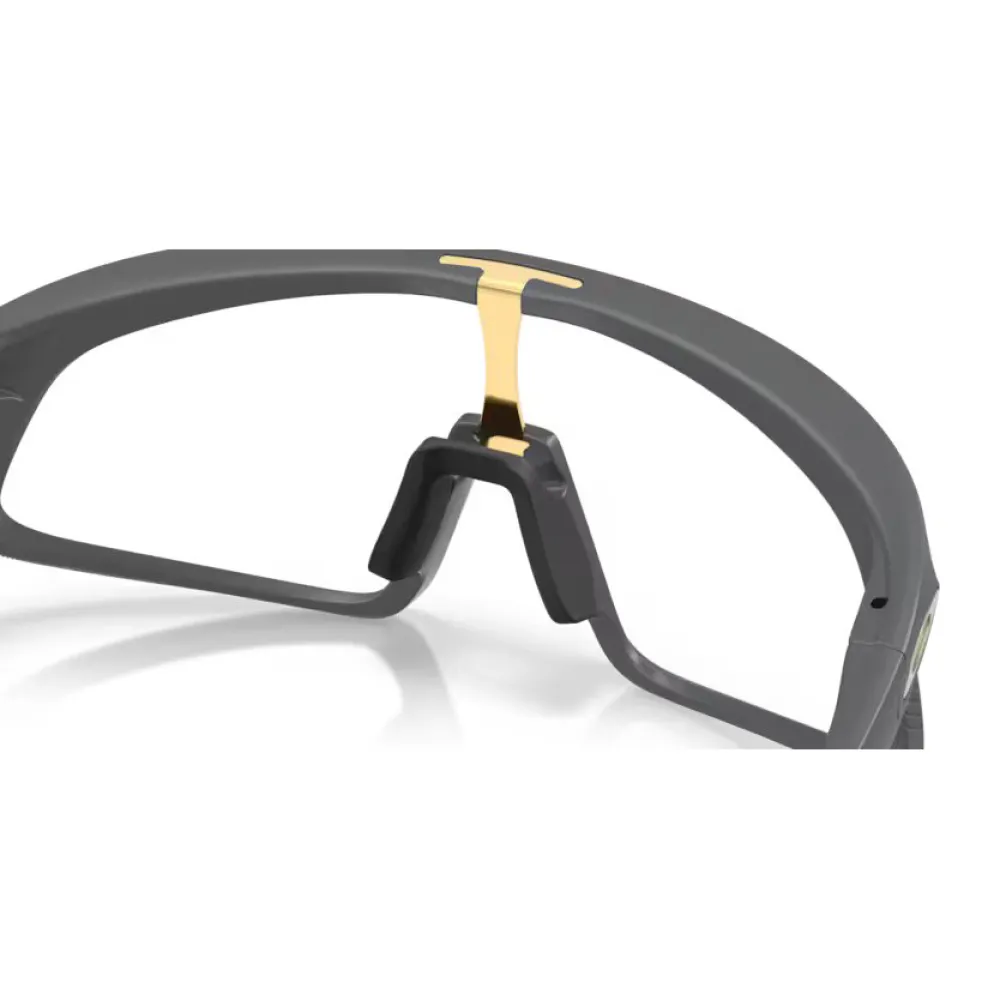 Купить Oakley oo9524d-0641 Фотохромные солнцезащитные очки Rslv 141 Matte Carbon 20x10x10 Clear/Grey Photochromic/CAT0-3 7ft.ru в интернет магазине Семь Футов