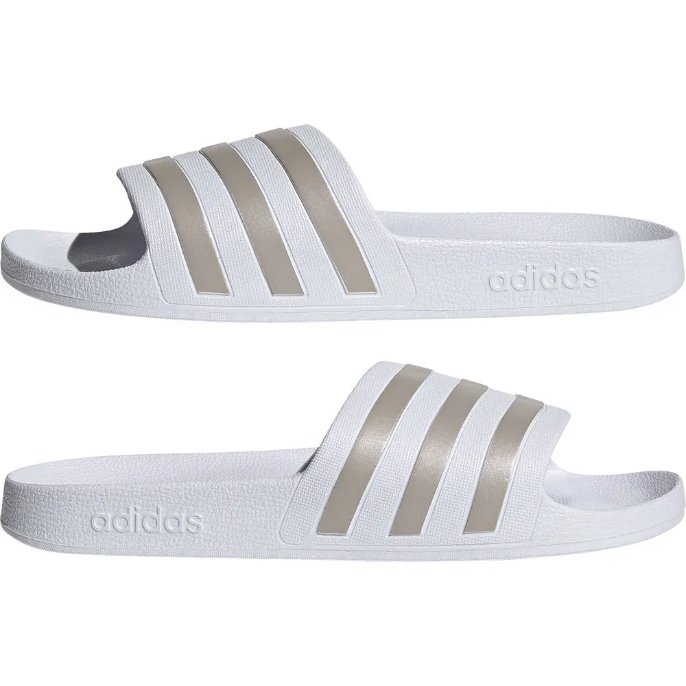 Купить adidas ef1730/9 Шлёпанцы Adilette Aqua Footwear White / Silver Metal / Footwear White 32x20x10 EU 43 7ft.ru в интернет магазине Семь Футов