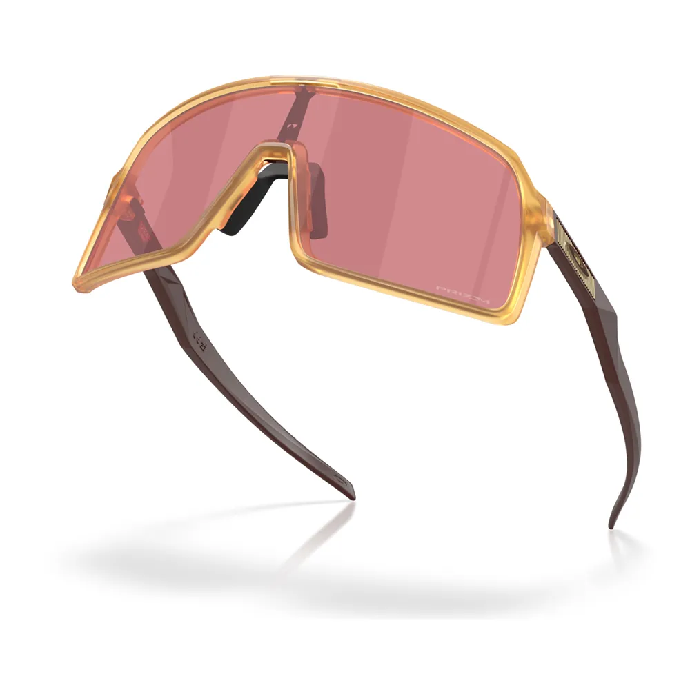Купить Oakley OO9406-B937-0 Солнцезащитные очки Sutro Золотистый Matte Trans Light Curry Prizm Dark Golf/CAT2 7ft.ru в интернет магазине Семь Футов