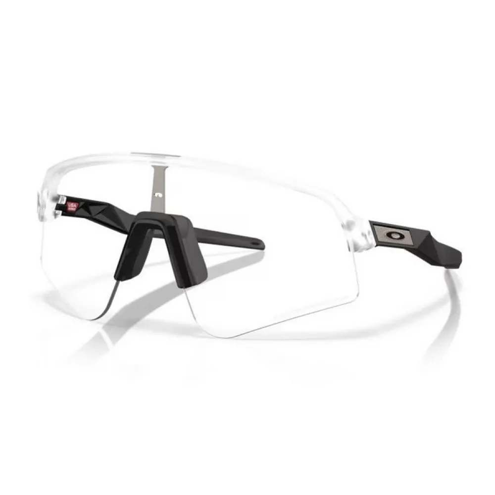Купить Oakley oo9465-3939 Фотохромные солнцезащитные очки Sutro lite sweep Matte Clear 20x10x10 Photochromic/CAT0-3 7ft.ru в интернет магазине Семь Футов