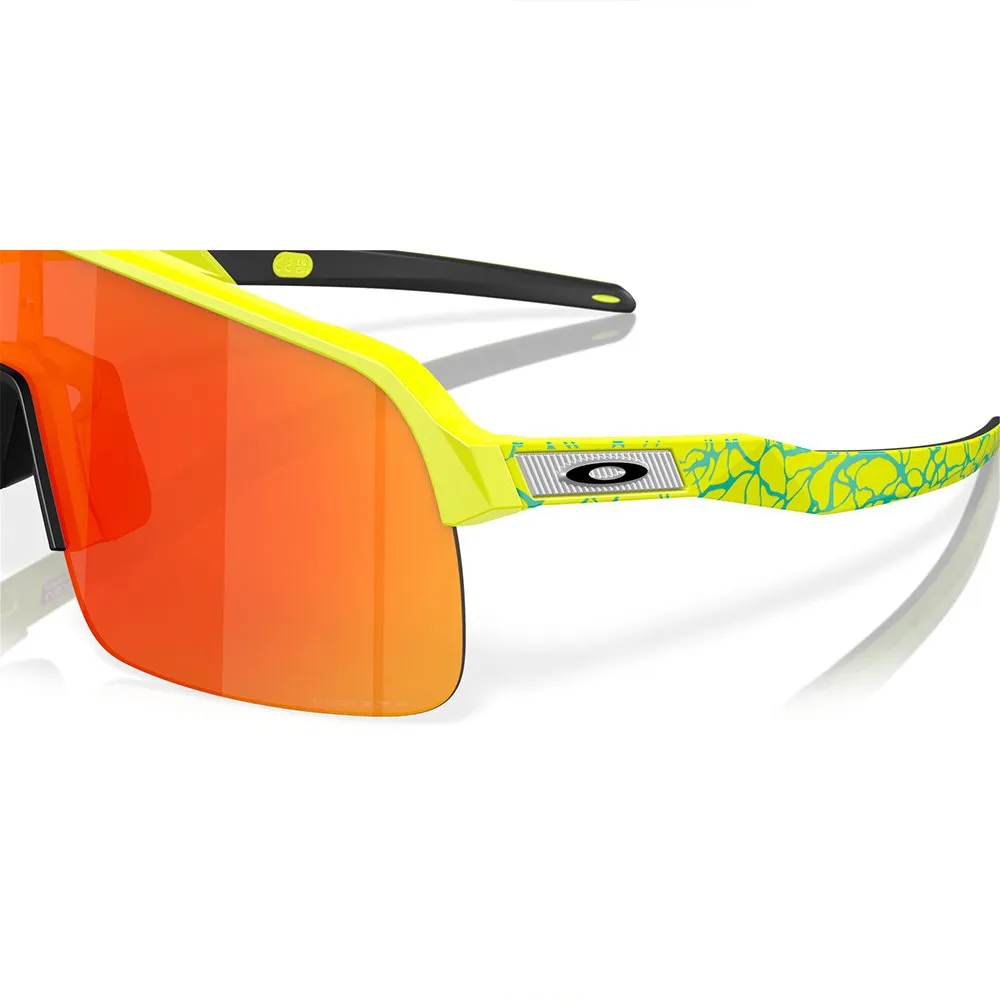Купить Oakley OO9463-6739 Солнцезащитные очки Sutro lite Matte Tennis Ball Yellow Prizm Ruby/CAT3 7ft.ru в интернет магазине Семь Футов